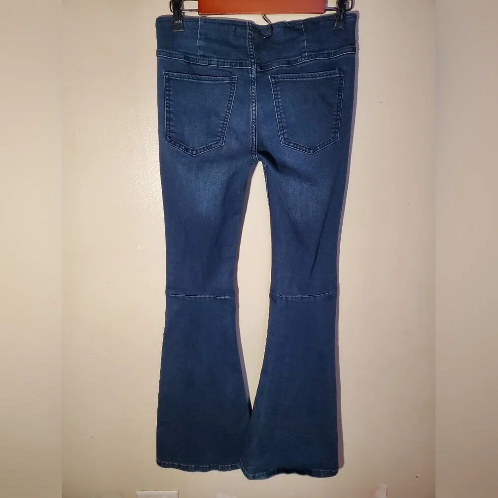 Free people flare leg jeans size 27